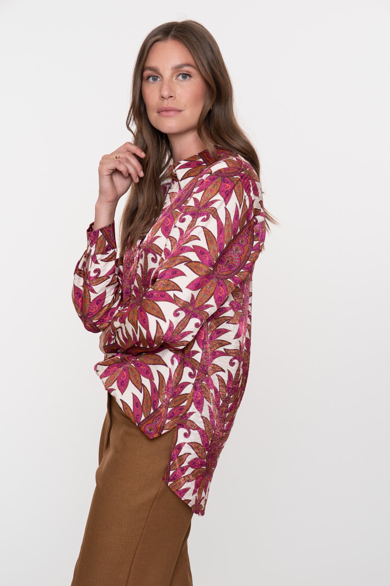 Geisha dames blouse met kleurrijke botanische print