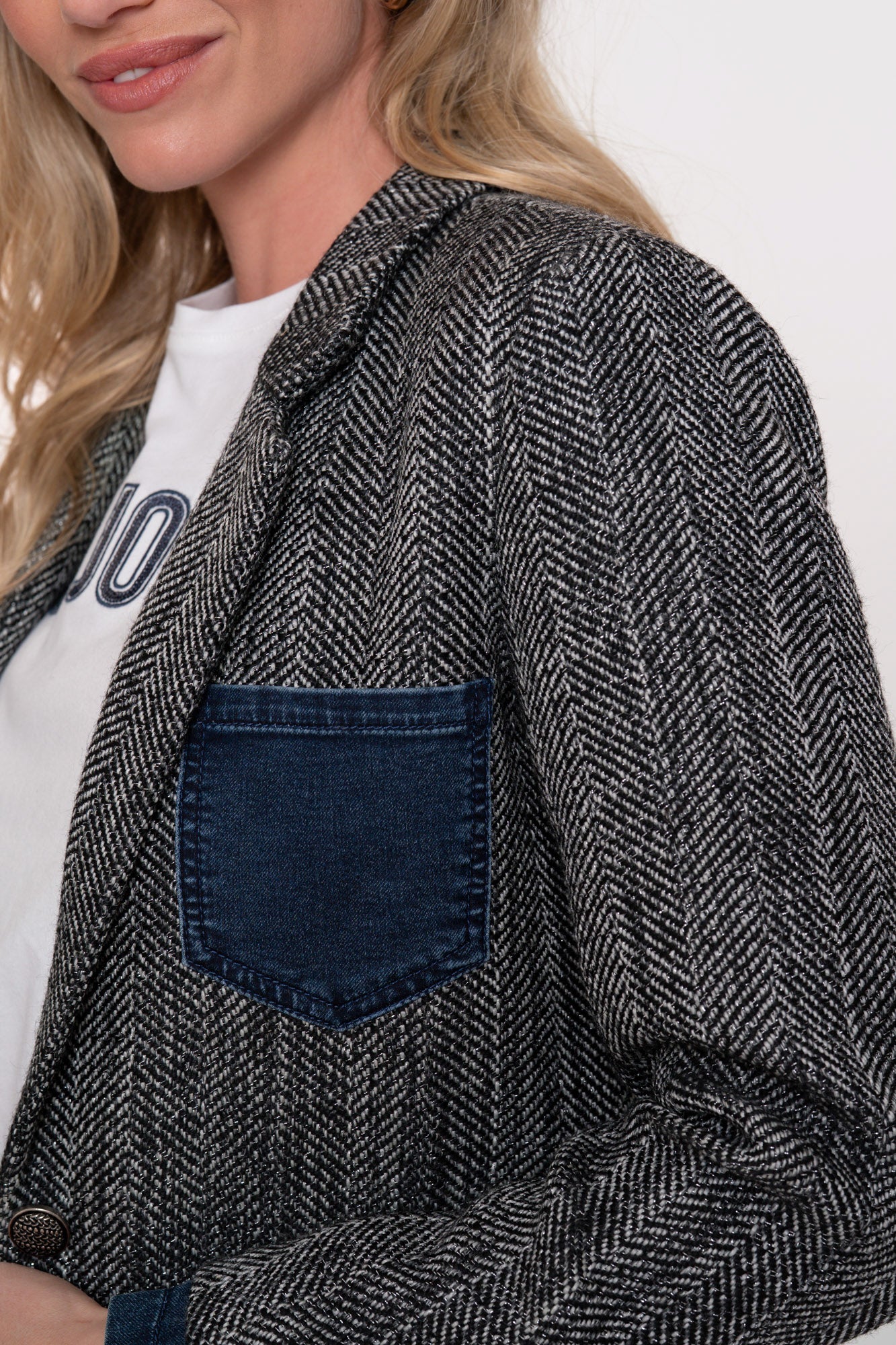 Geisha dames lange blazer met visgraatprint en denim accenten