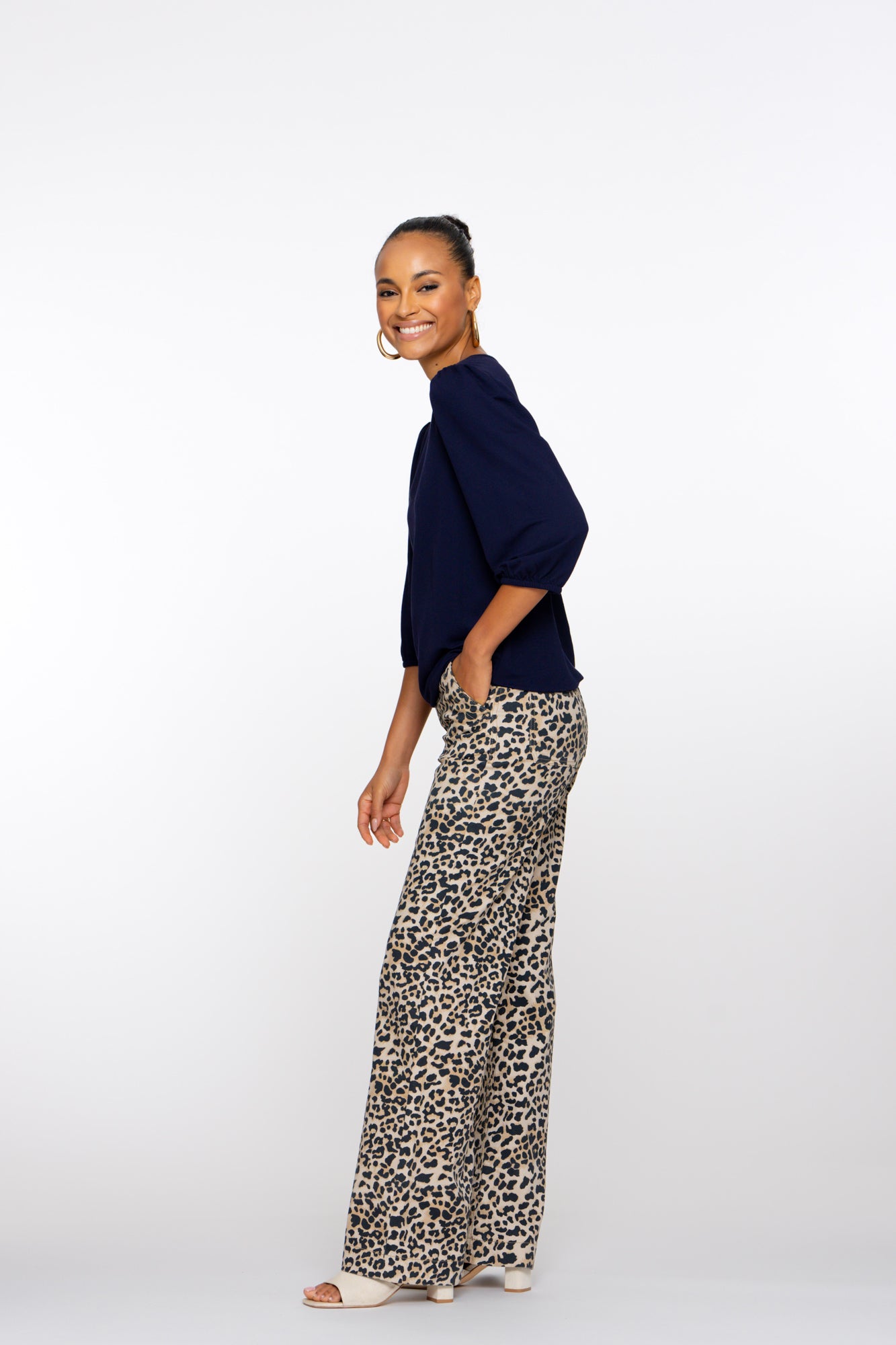 Geisha Fashion dames straight fit broek met panterprint
