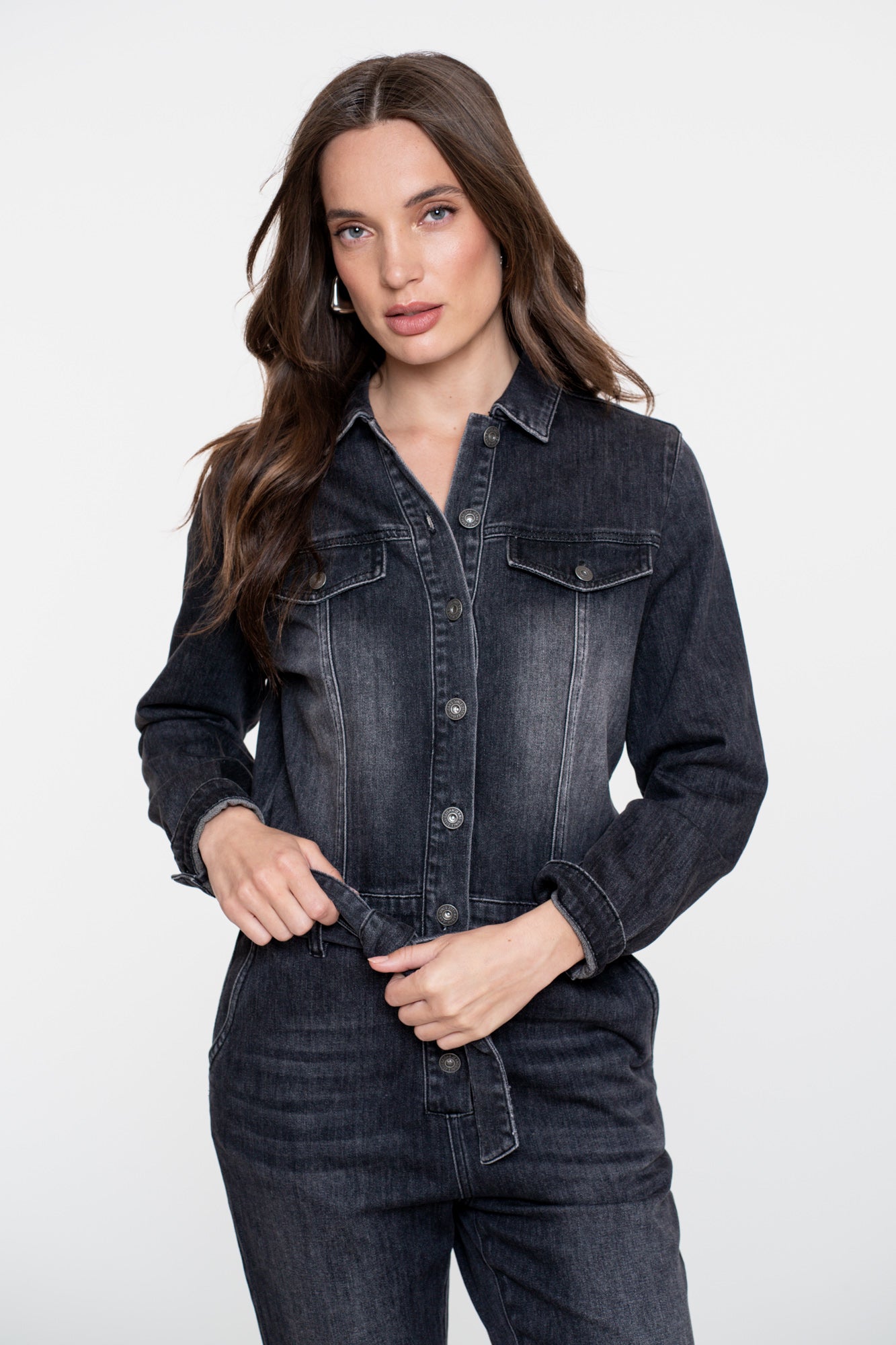 Geisha dames grijze denim jumpsuit met ceintuur