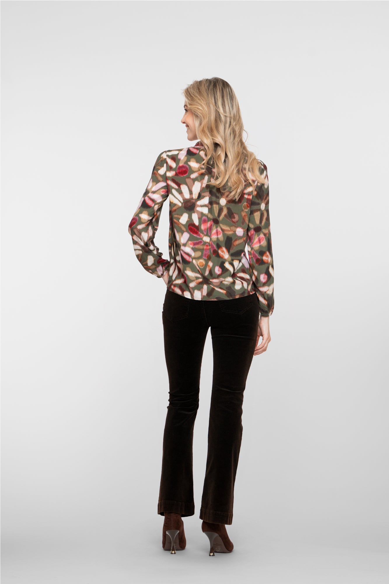 Geisha dames pantalon met opgestikte klepzakjes