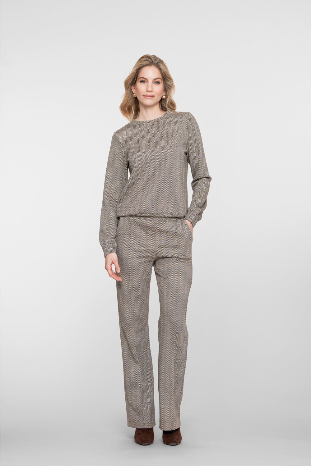 Geisha dames flared broek met zigzagpatroon