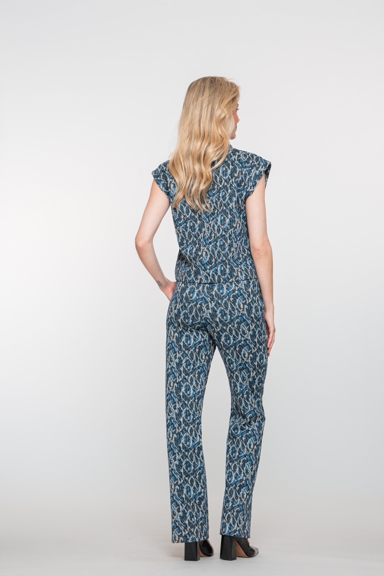 Geisha dames broek met sierlijke print en lurex