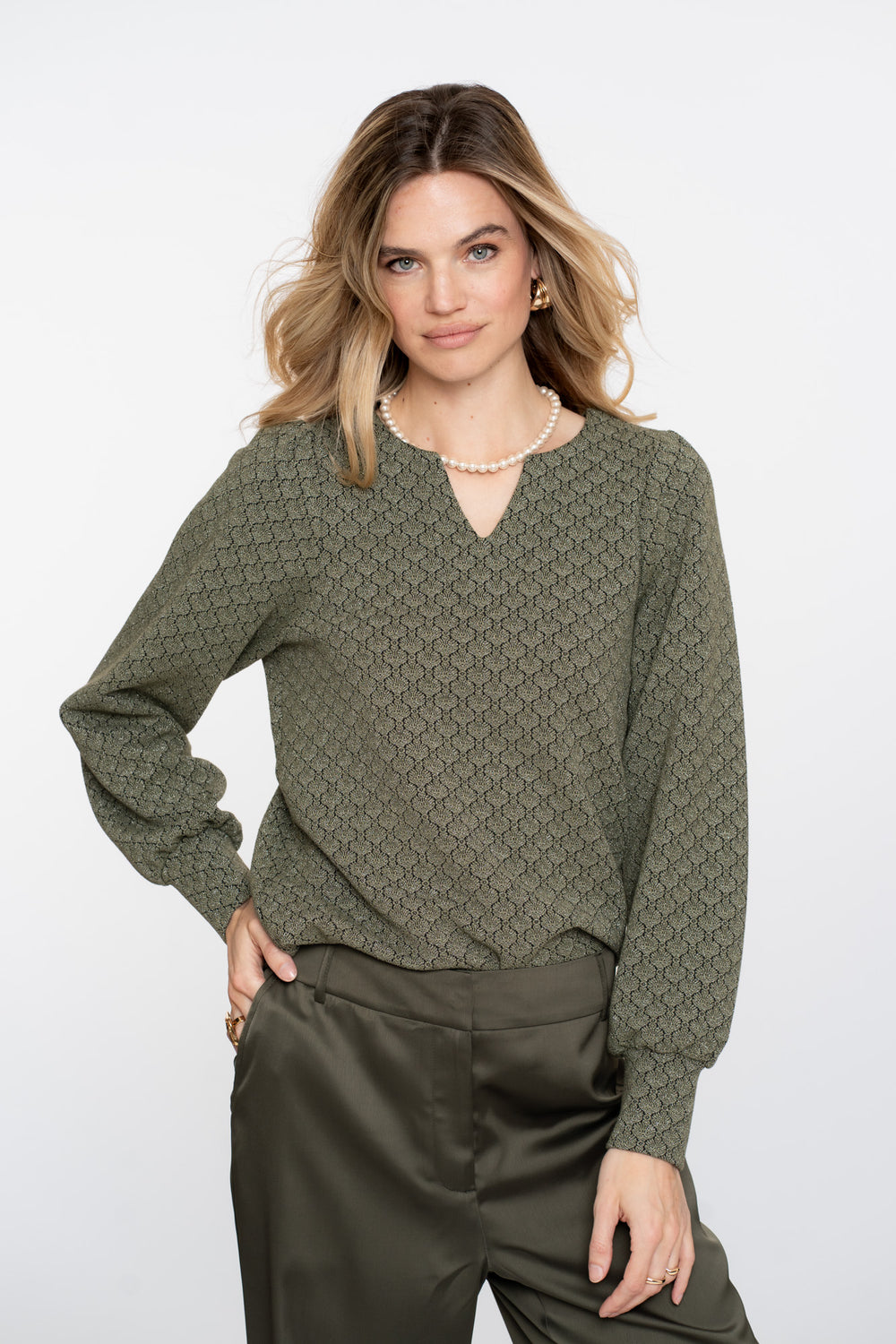 Geisha dames top met V-hals en Jacquard print
