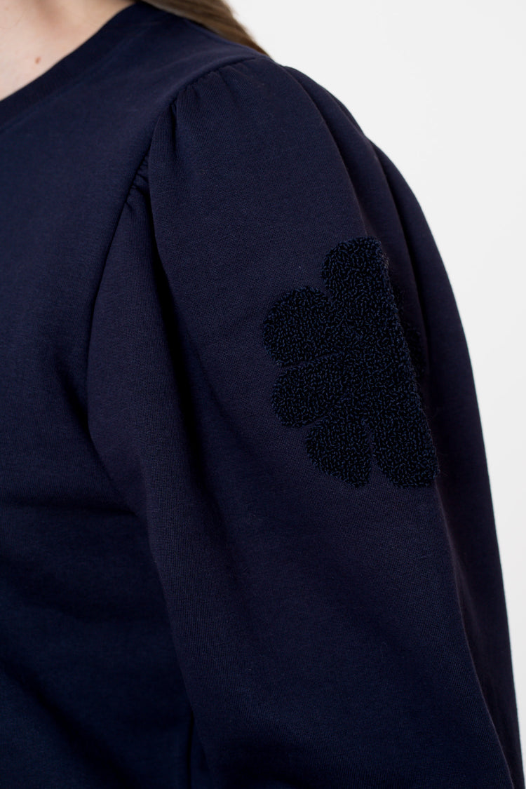 Geisha dames trui met geborduurde bloemen details