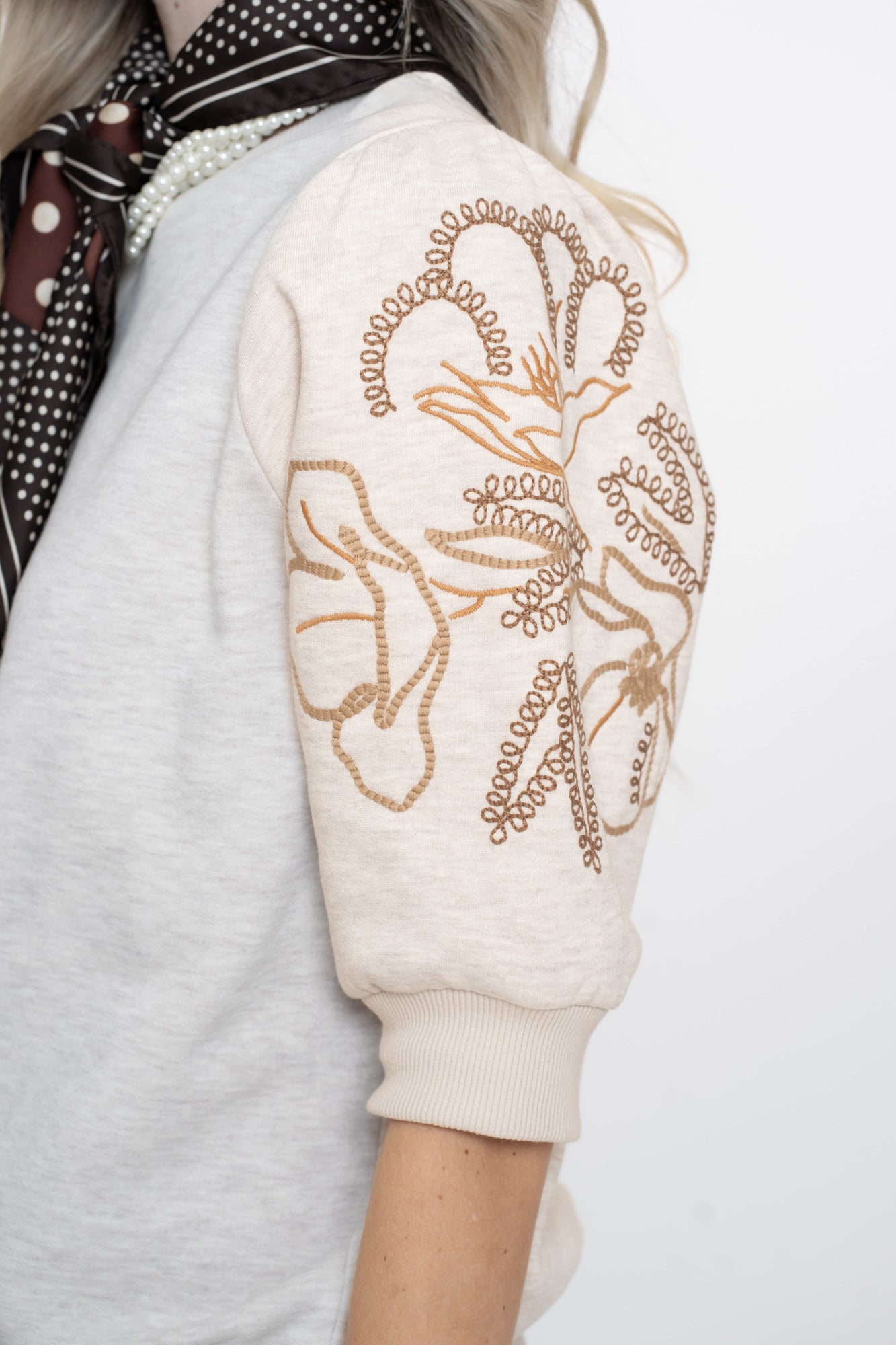 Geisha dames sweater met sierlijke dessin