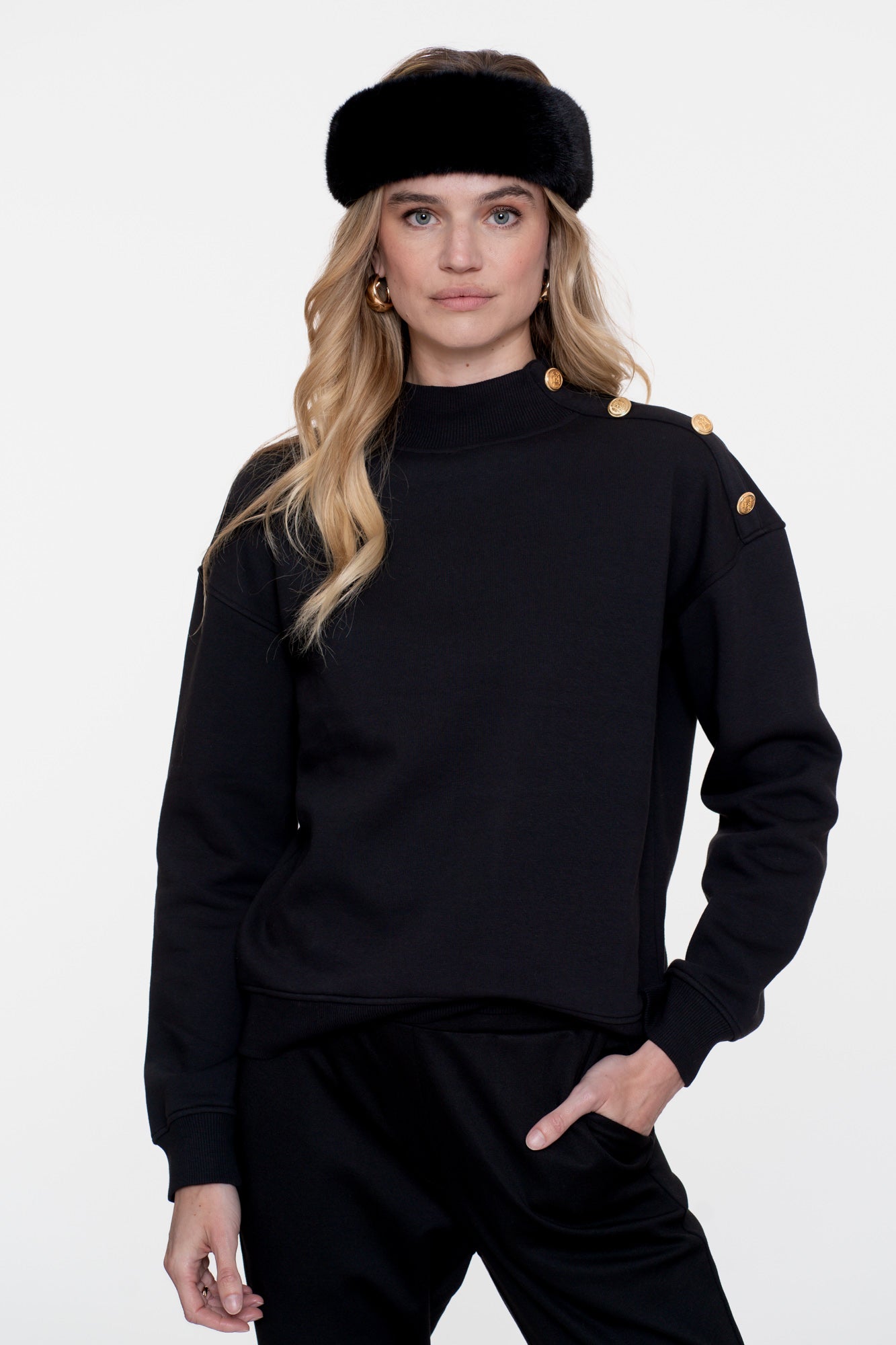Geisha dames sweater met gouden buttons