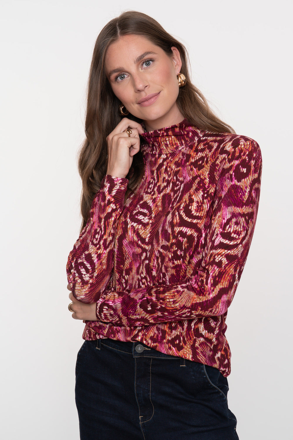 Geisha dames top met hoge hals en kleurrijke print