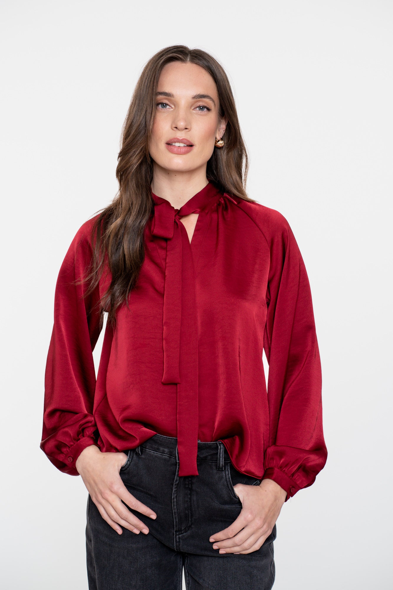 Geisha dames satin look blouse met strikdetail