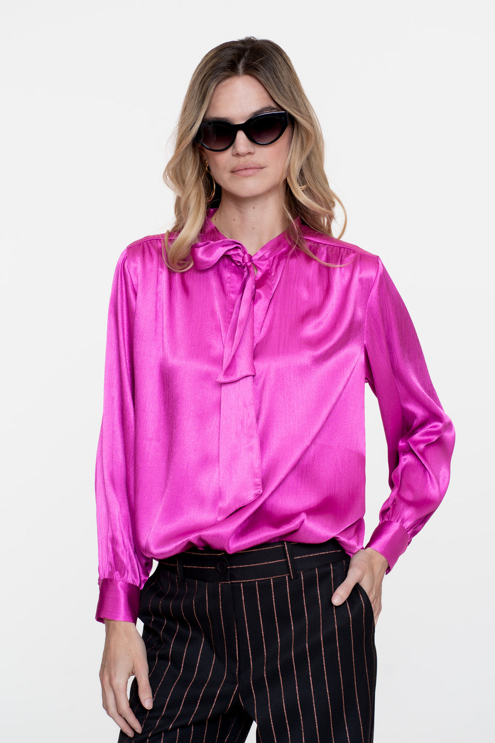 Geisha dames satin look top met strikdetail