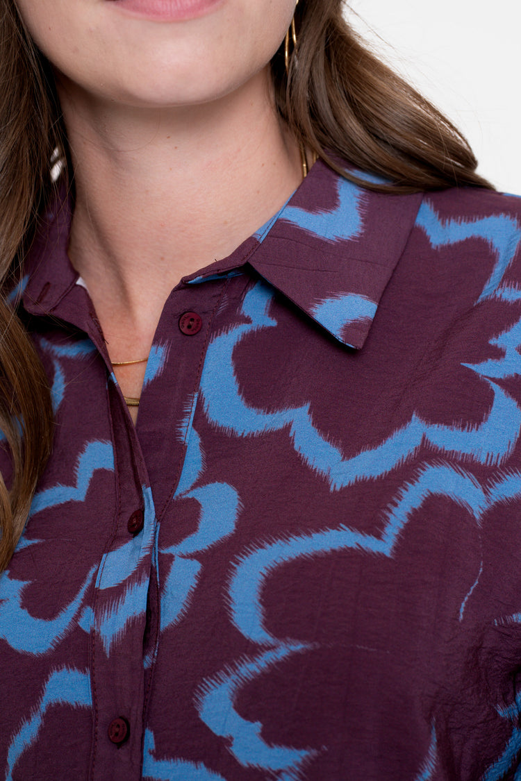 Geisha dames blouse met vergroot bloemenmotief