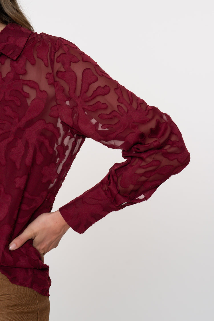 Geisha dames blouse met see-through stof en reliëfdesign