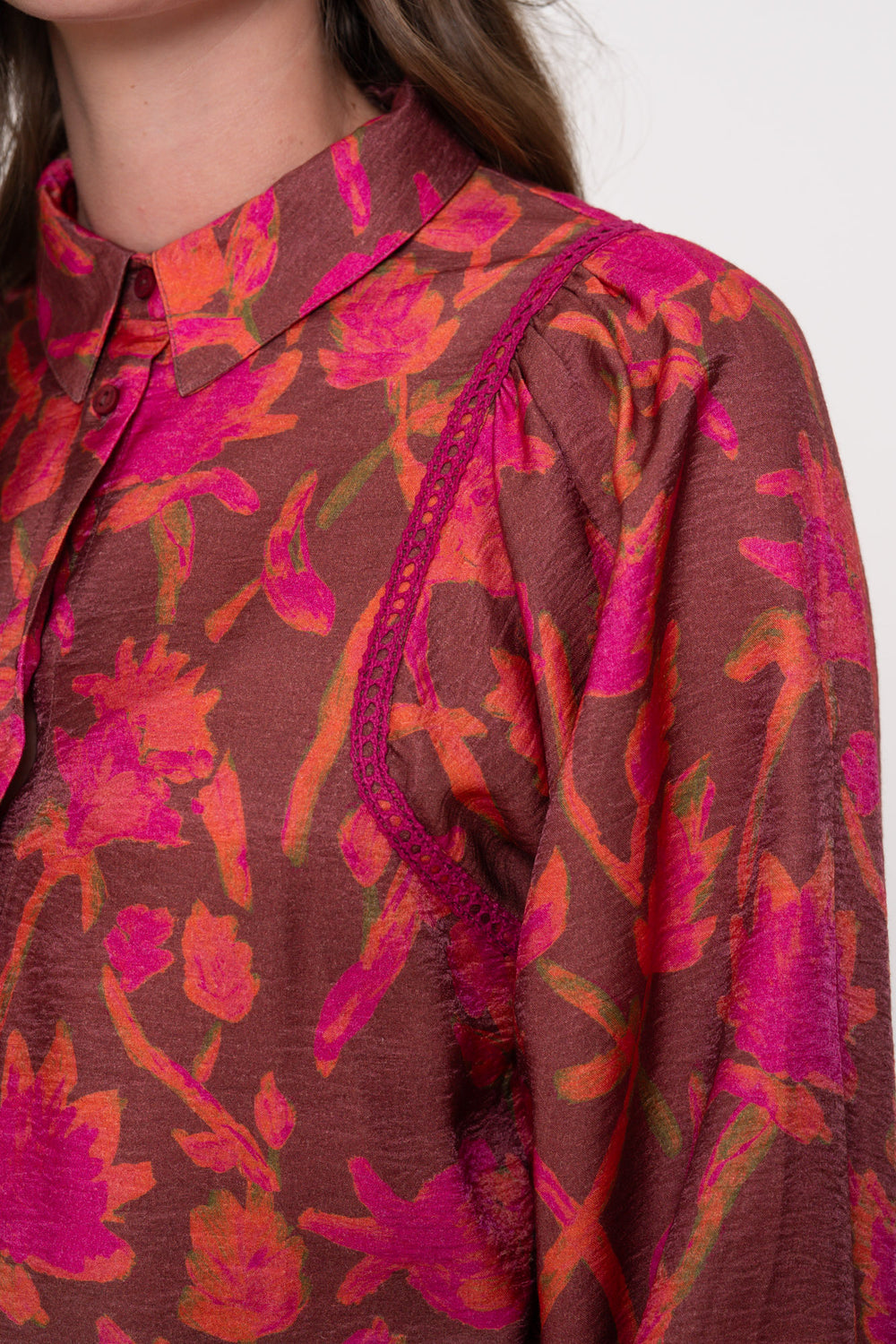 Geisha dames abstracte swirl print blouse met strik