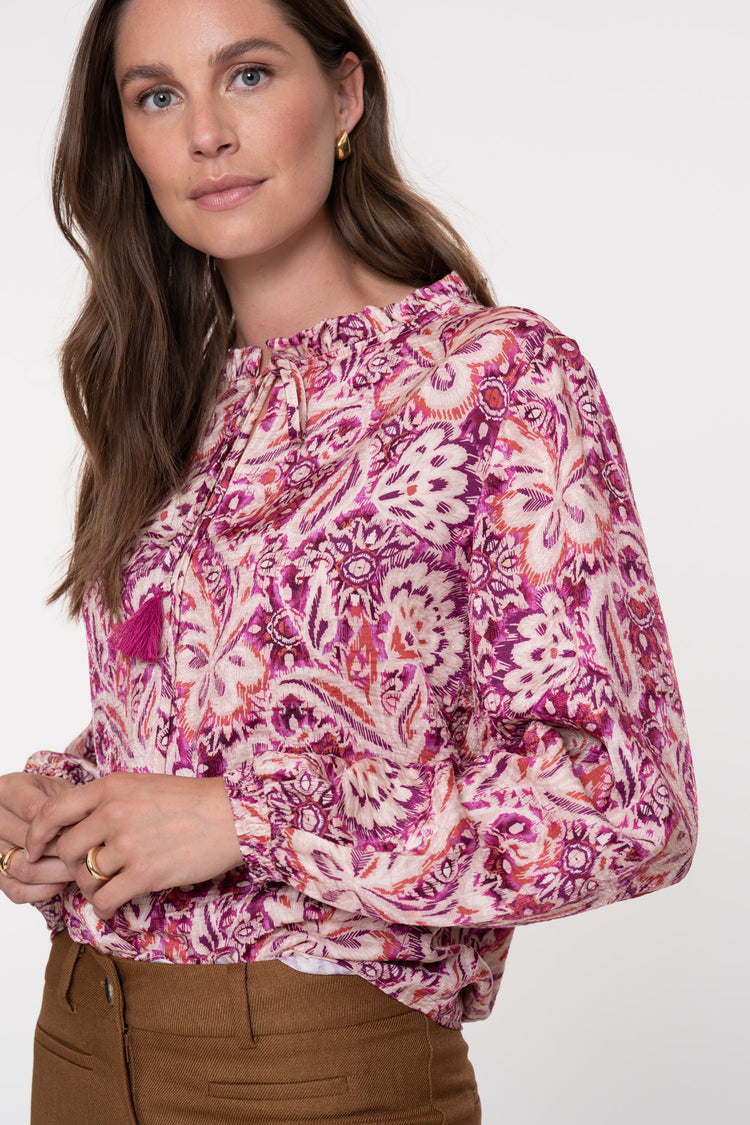 Geisha dames blouse met Paisley bloemmotief en ruches