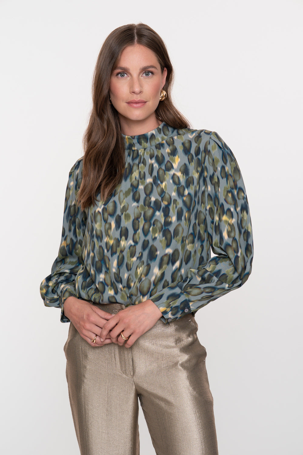 Geisha dames top met aquarel animalprint in groene tinten