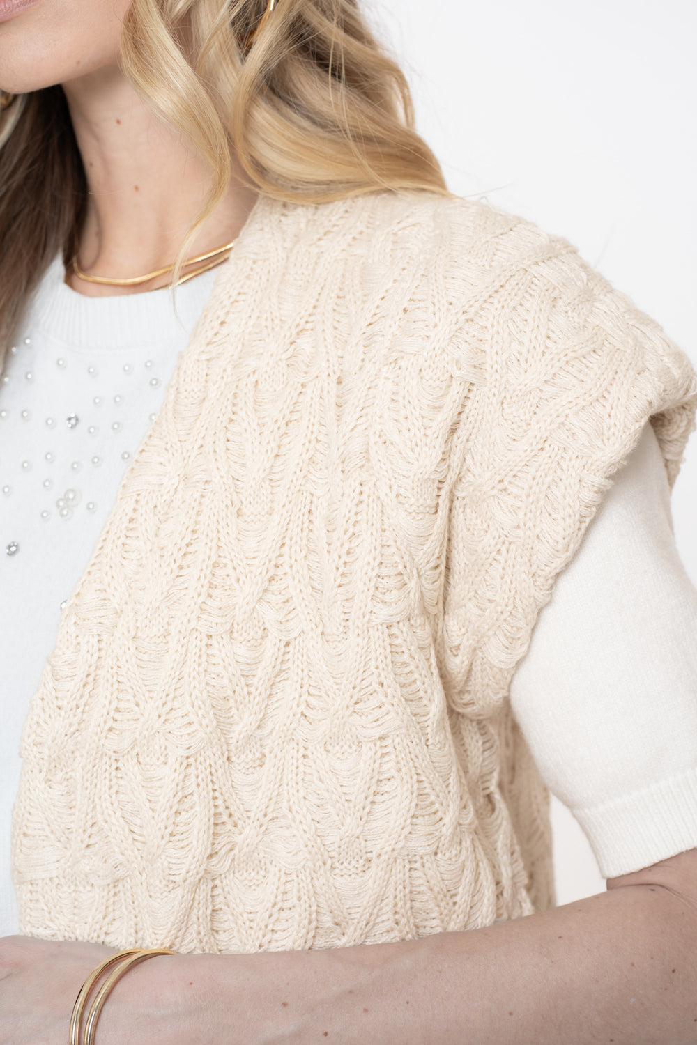 Geisha dames gilet met schoudervulling en gehaakt patroon