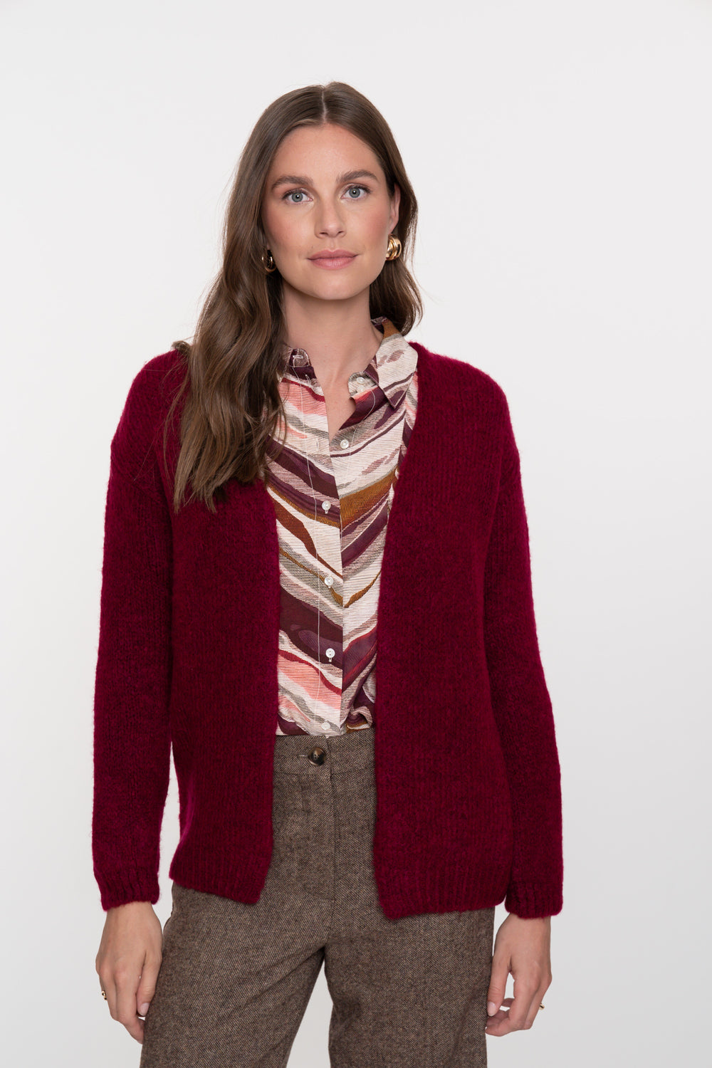 Geisha dames openvallend vest in warme bordeauxrode tint