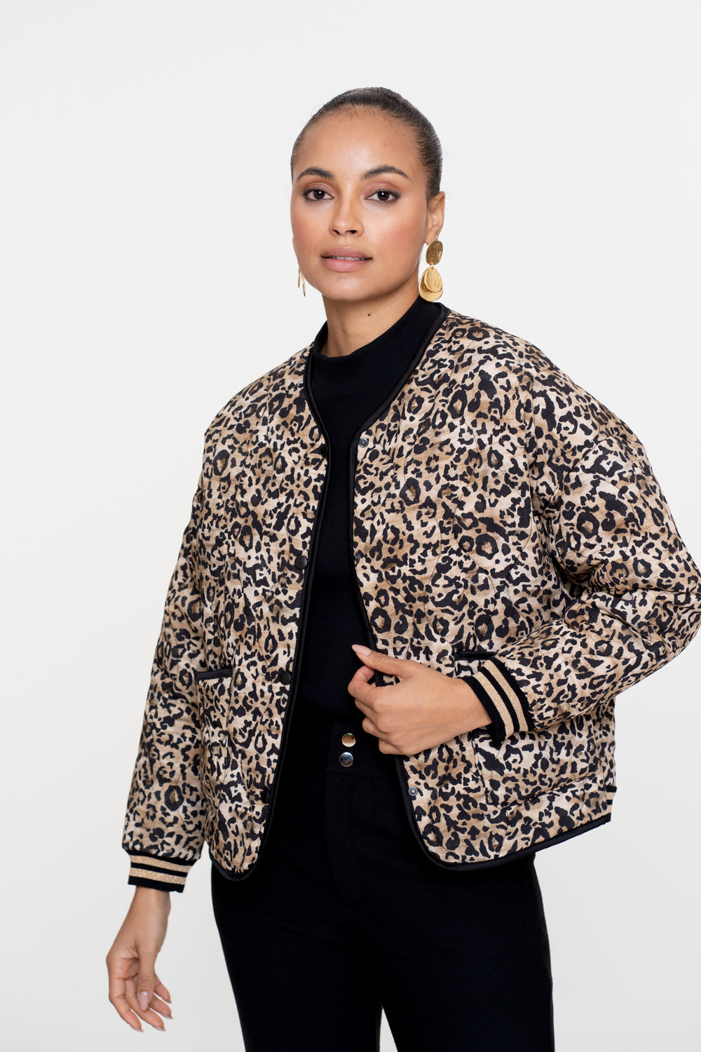Geisha dames kort step jasje met leopard print