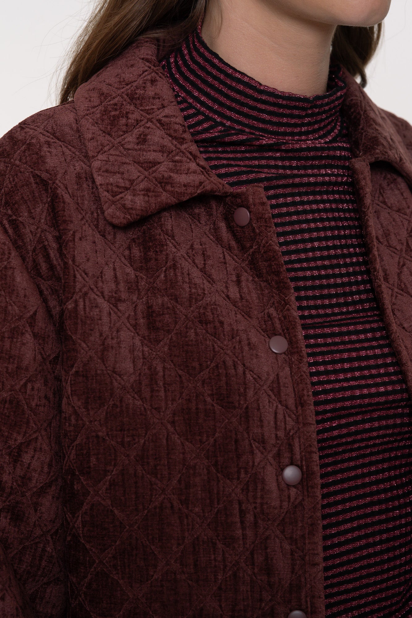 Geisha dames velvet quilted jacket in burgundy