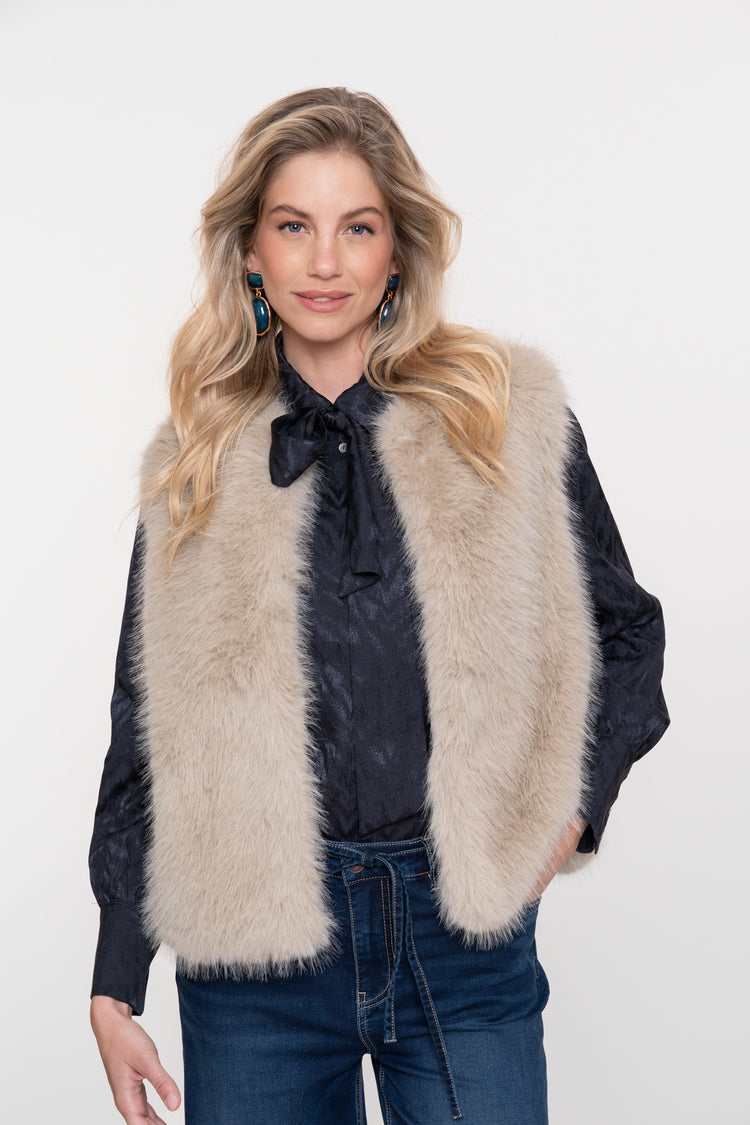 Geisha dames oversized furry gilet