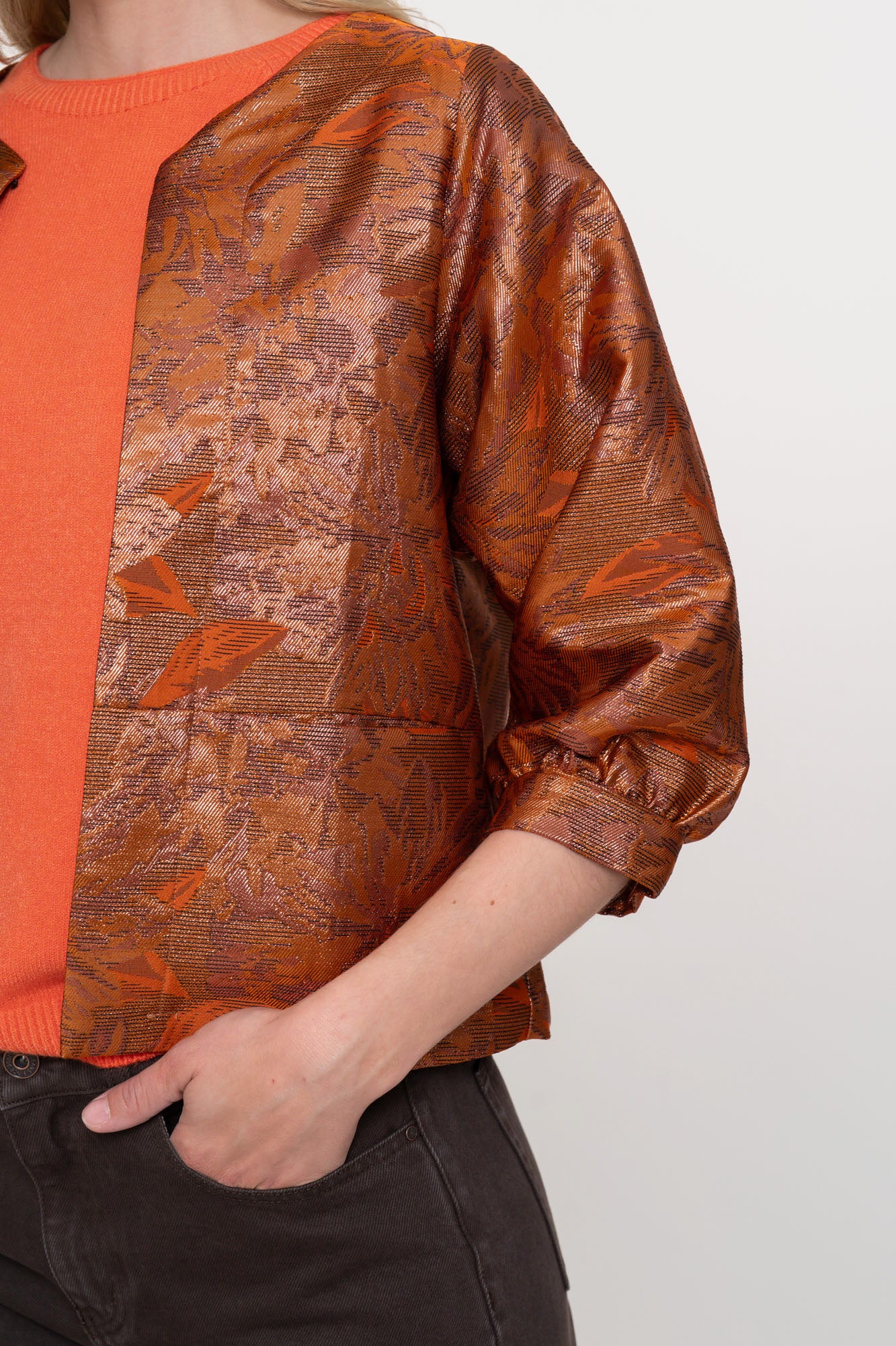 Geisha dames koperkleurig jasje met metallic jacquardprint