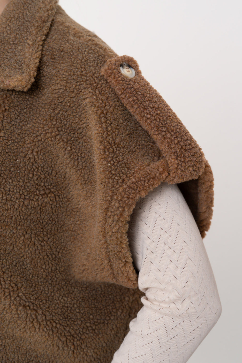 Geisha dames boxy teddy jacket in warme camel tint