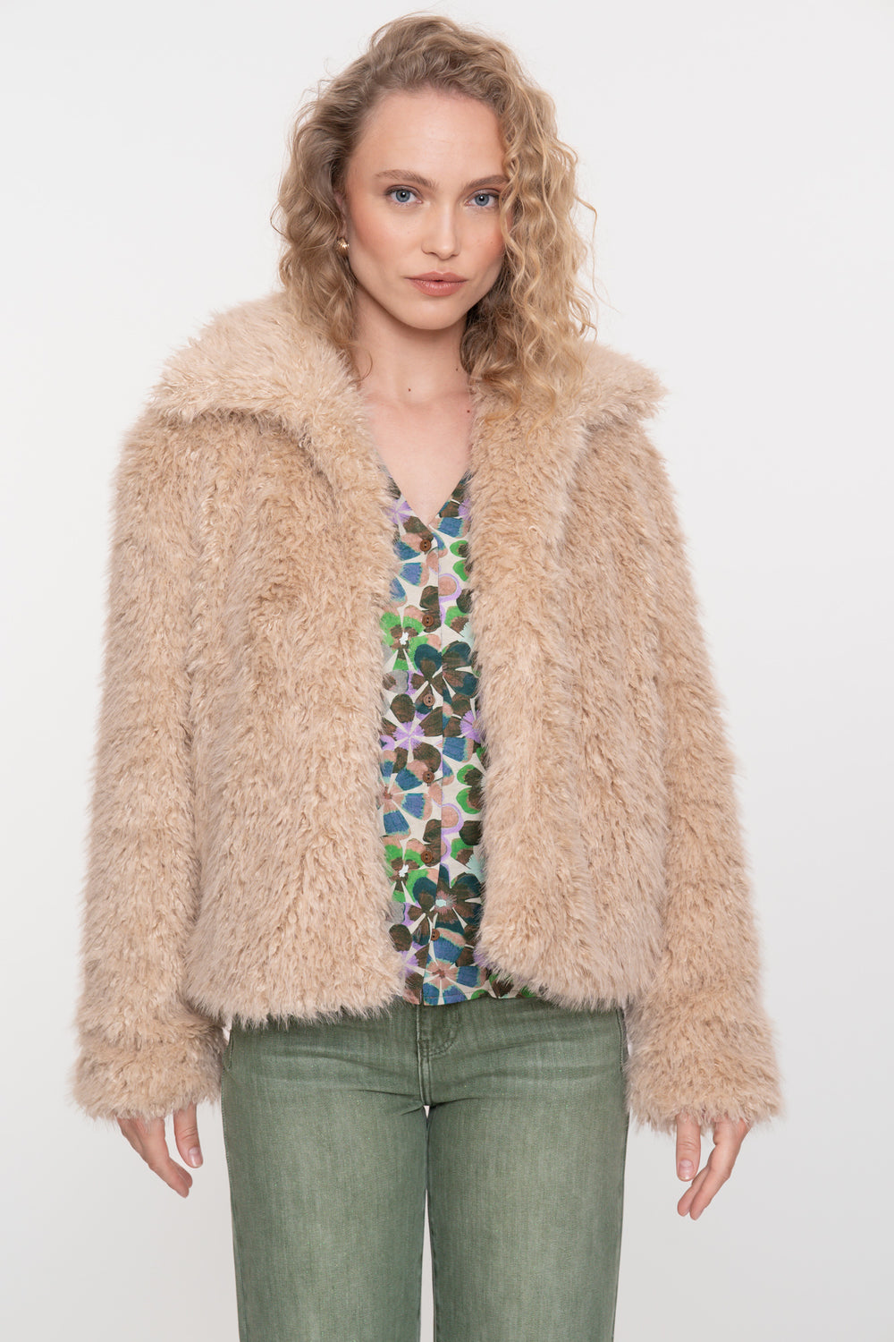 Geisha dames kort furry jacket
