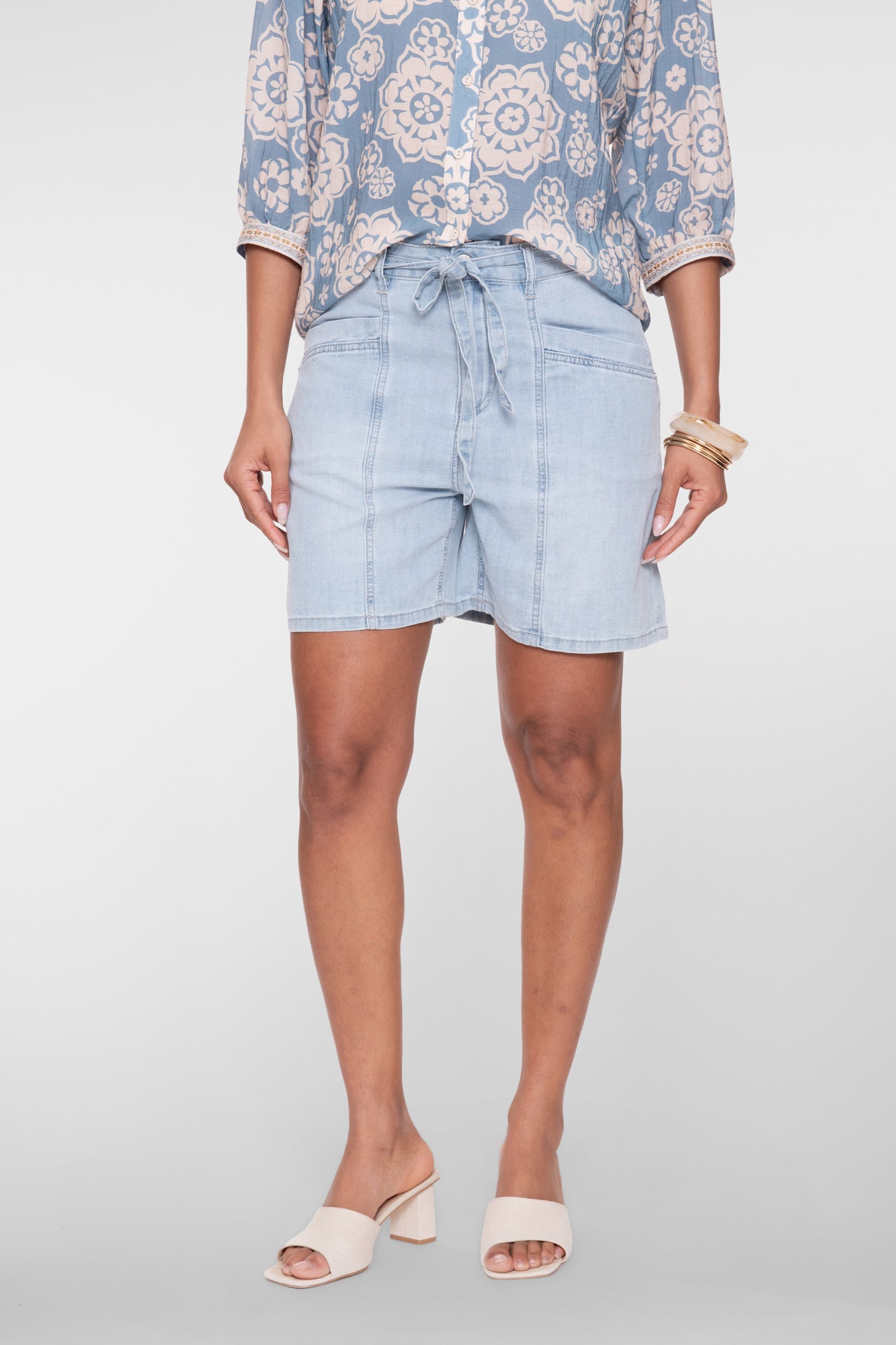 Geisha denim short met strikceintuur