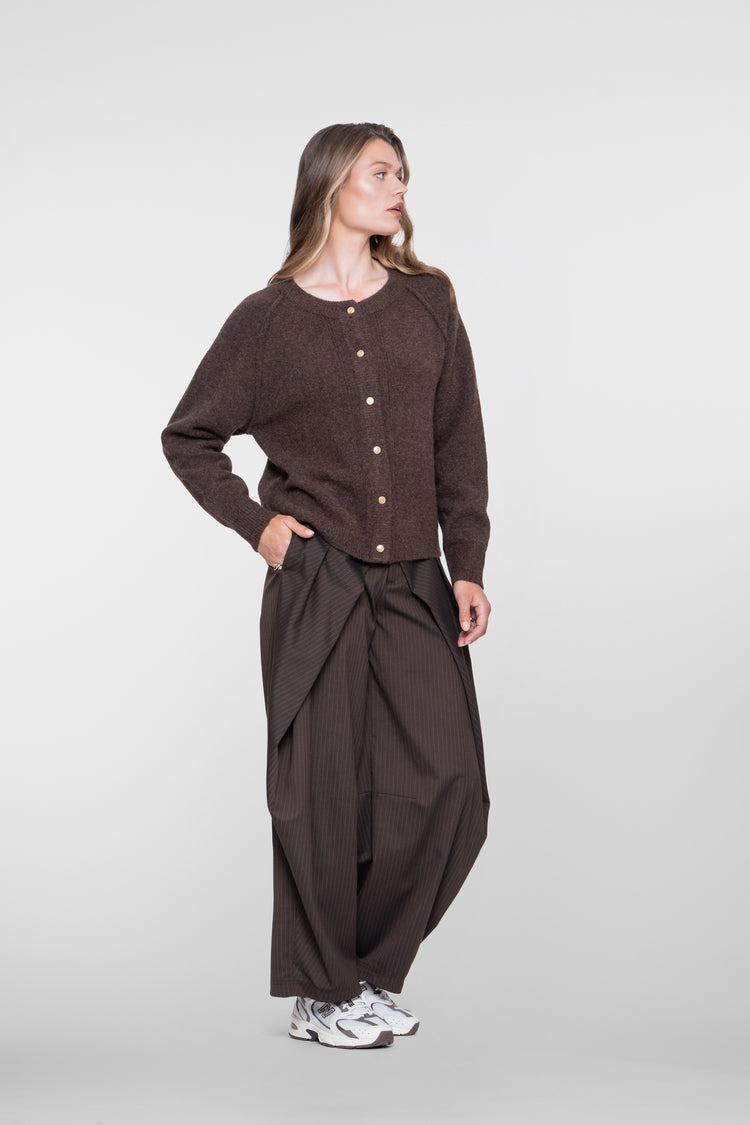 Geisha ballonbroek met pinstripe en opvallende overslag