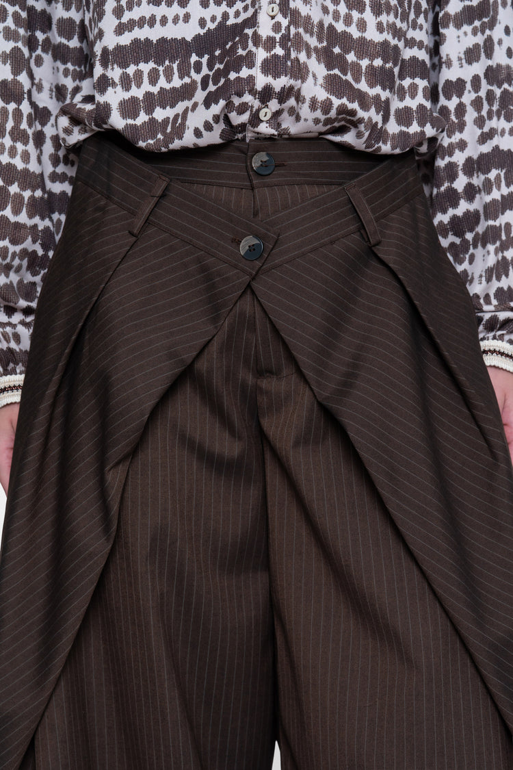 Geisha ballonbroek met pinstripe en opvallende overslag