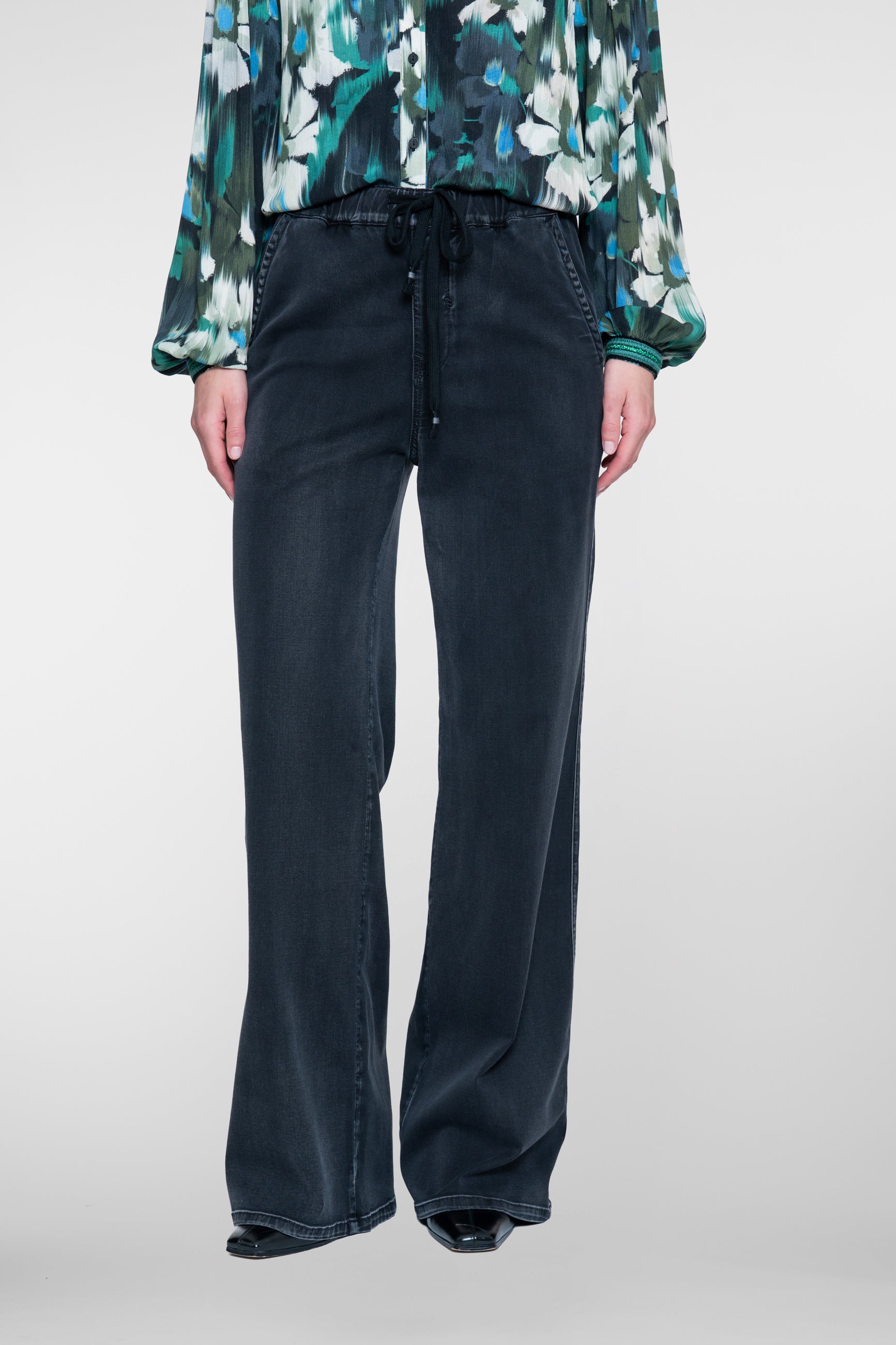 Geisha wide leg jeans met koorddetail en comfortabele taille