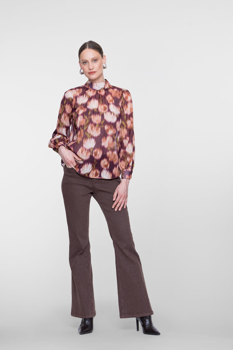 Geisha mid waist flare jeans met subtiele glitter