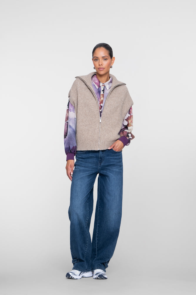 Geisha high waist barrel jeans met knoopdetail – Shop de look