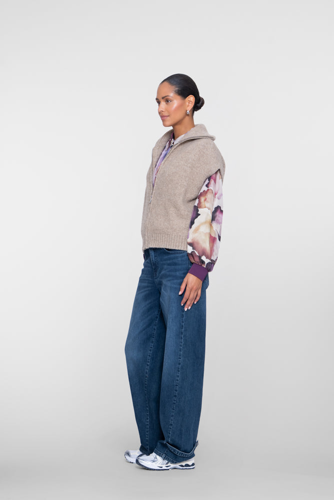 Geisha high waist barrel jeans met knoopdetail