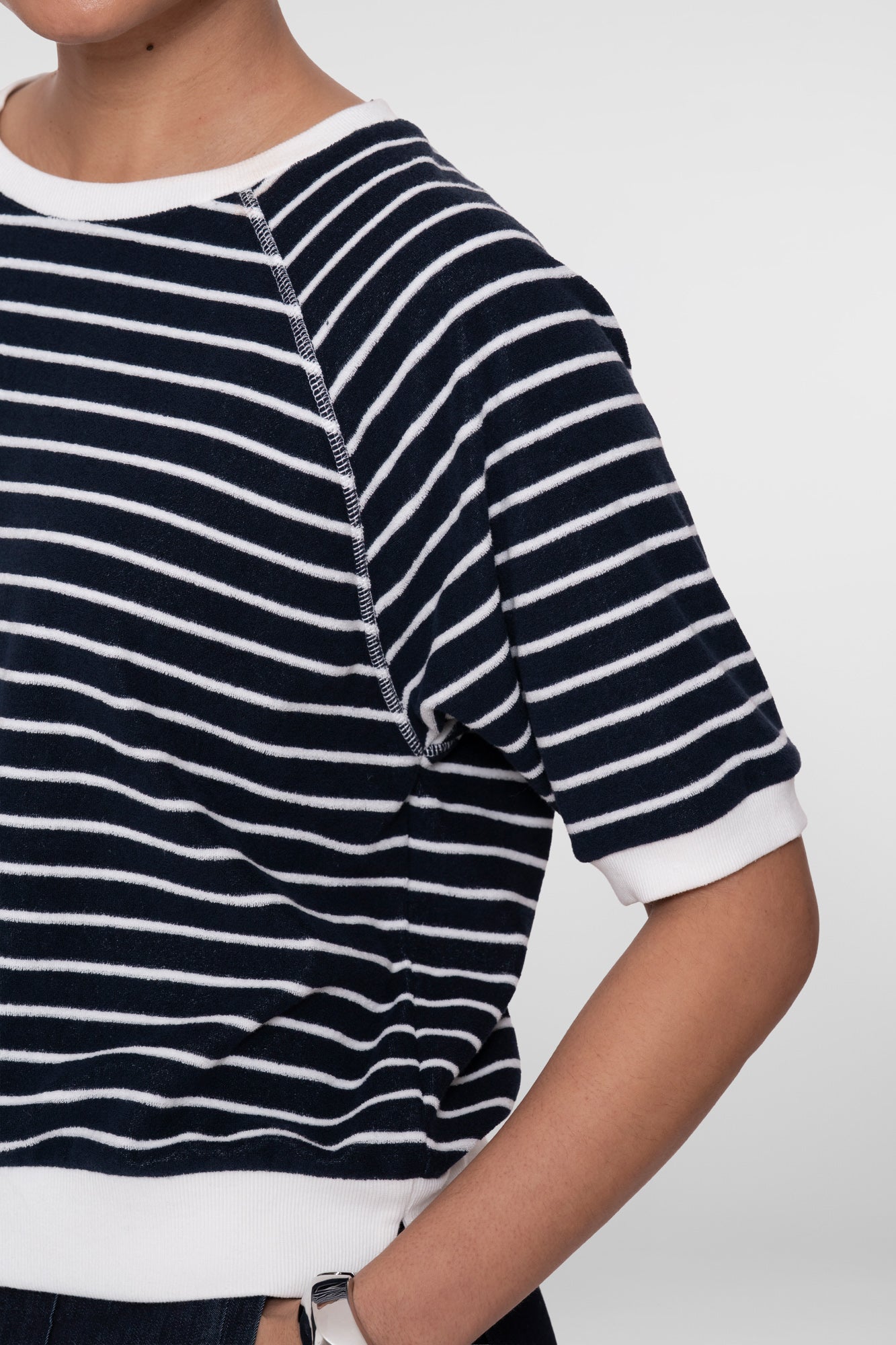 Geisha gestreepte sweater met korte mouw en raglanlijn