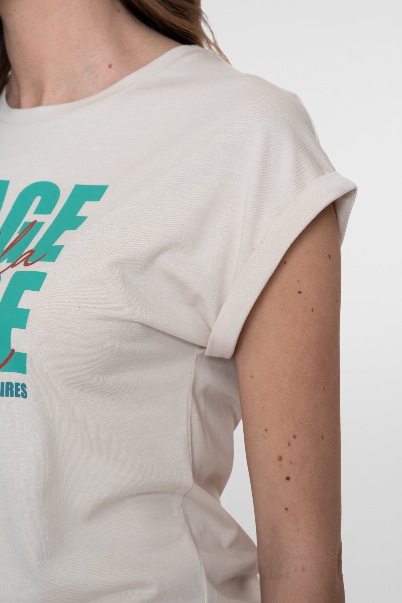 Geisha T-shirt met opvallende print en zomerse uitstraling
