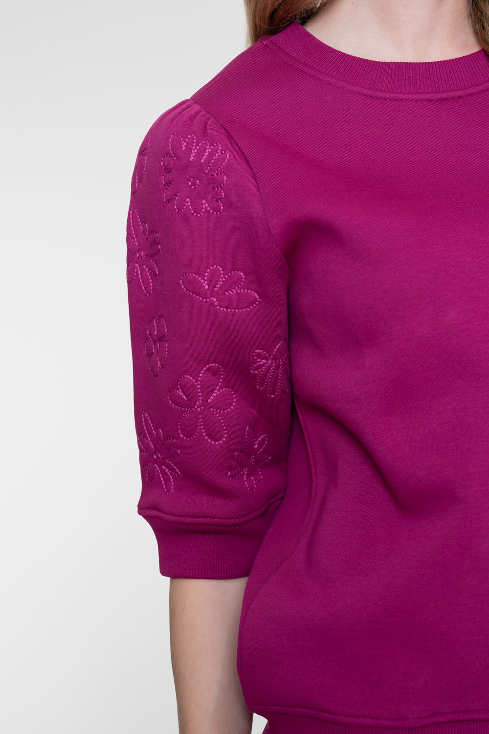 Geisha sweater met halflange mouwen en bloemenborduursel