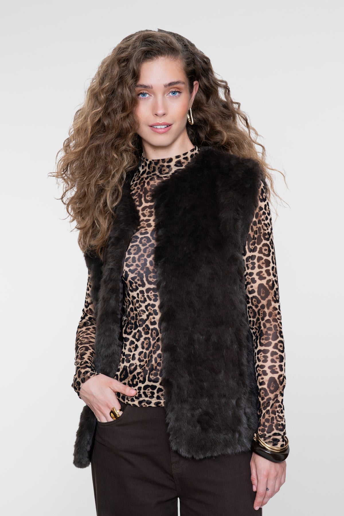 Geisha mesh top met panterprint en turtle neck – Shop de look