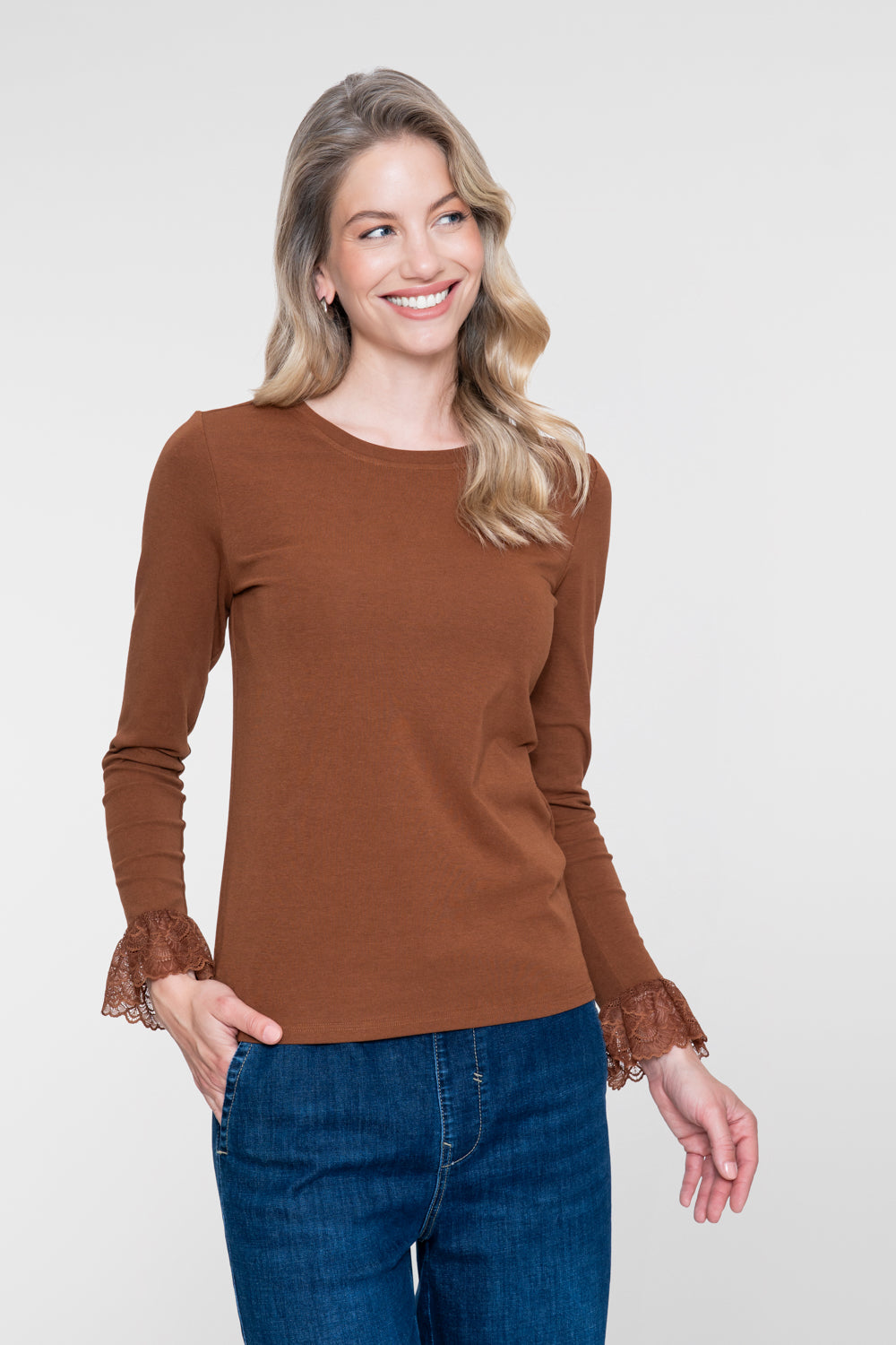 Geisha longsleeve top met kanten mouwdetail