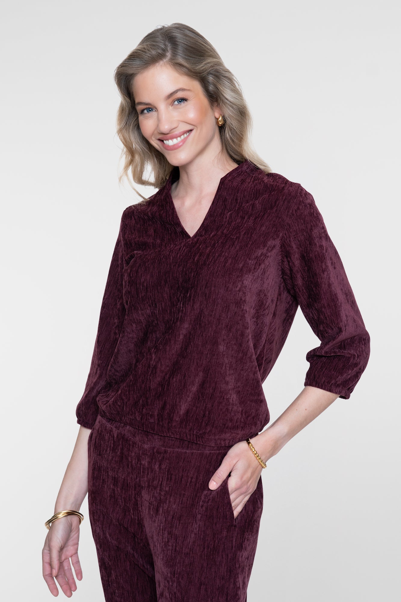 Geisha veloursachtige top met V-snit en 3/4 mouwen