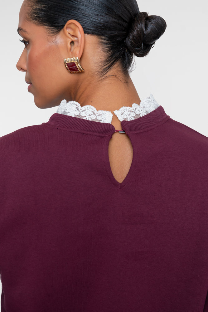 Geisha sweater met kanten kraagje in burgundy