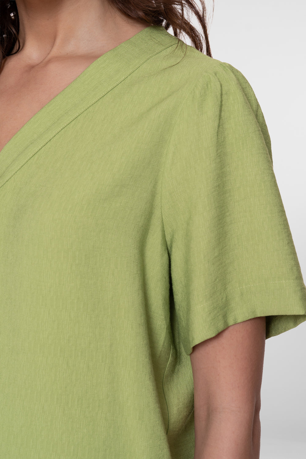 Geisha top met V-hals en korte mouwen