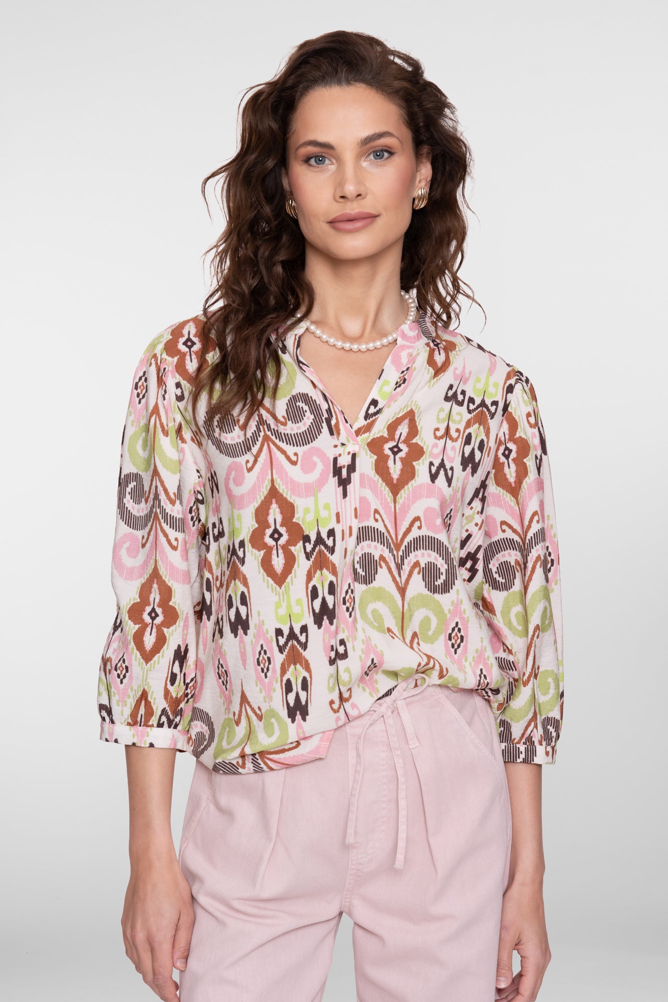 Geisha blouse met sierlijke paisleyprint