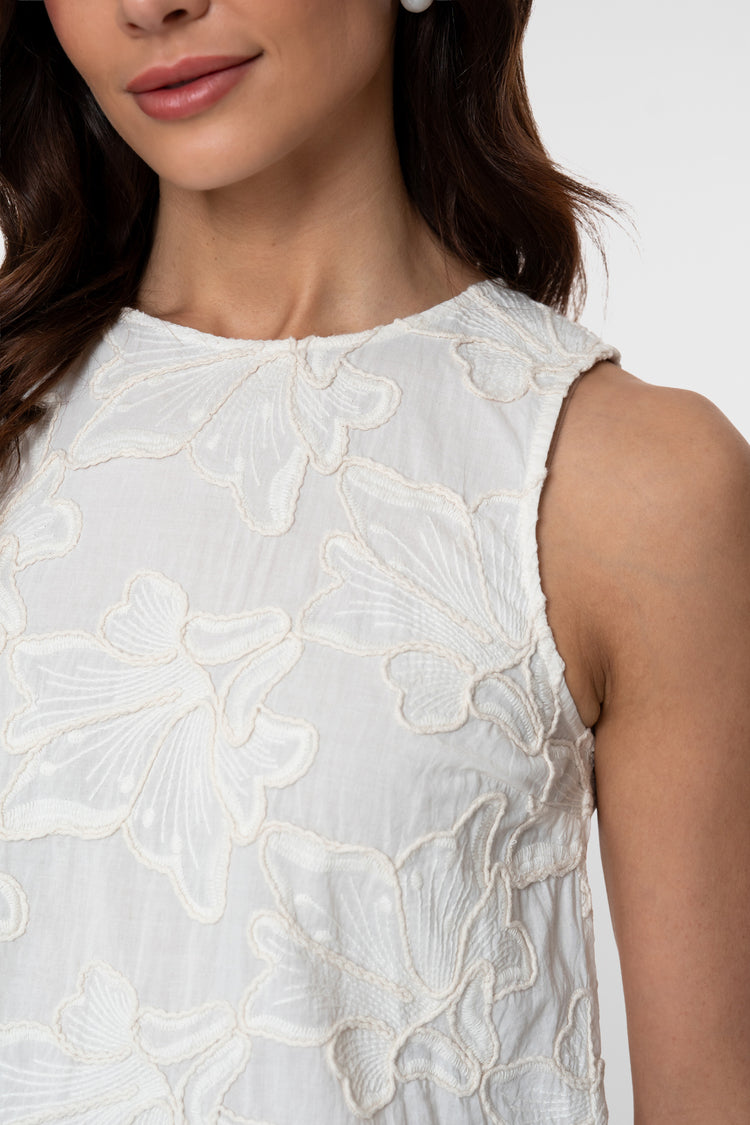 Geisha top met gestikte bloemdetails