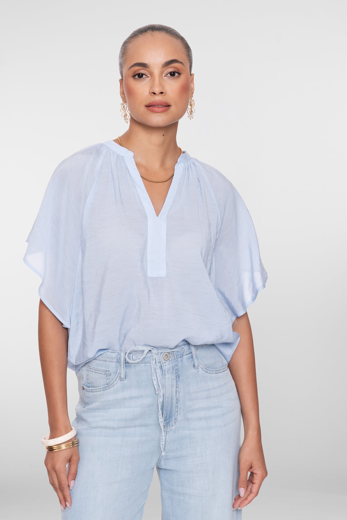 Geisha top met vlindermouwen lichtblauw – Shop de look