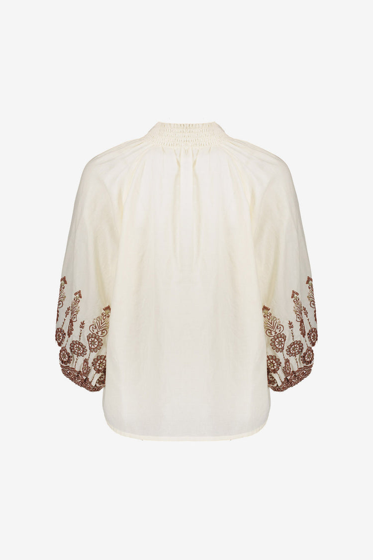 Geisha blouse met borduursels en bohemian uitstraling