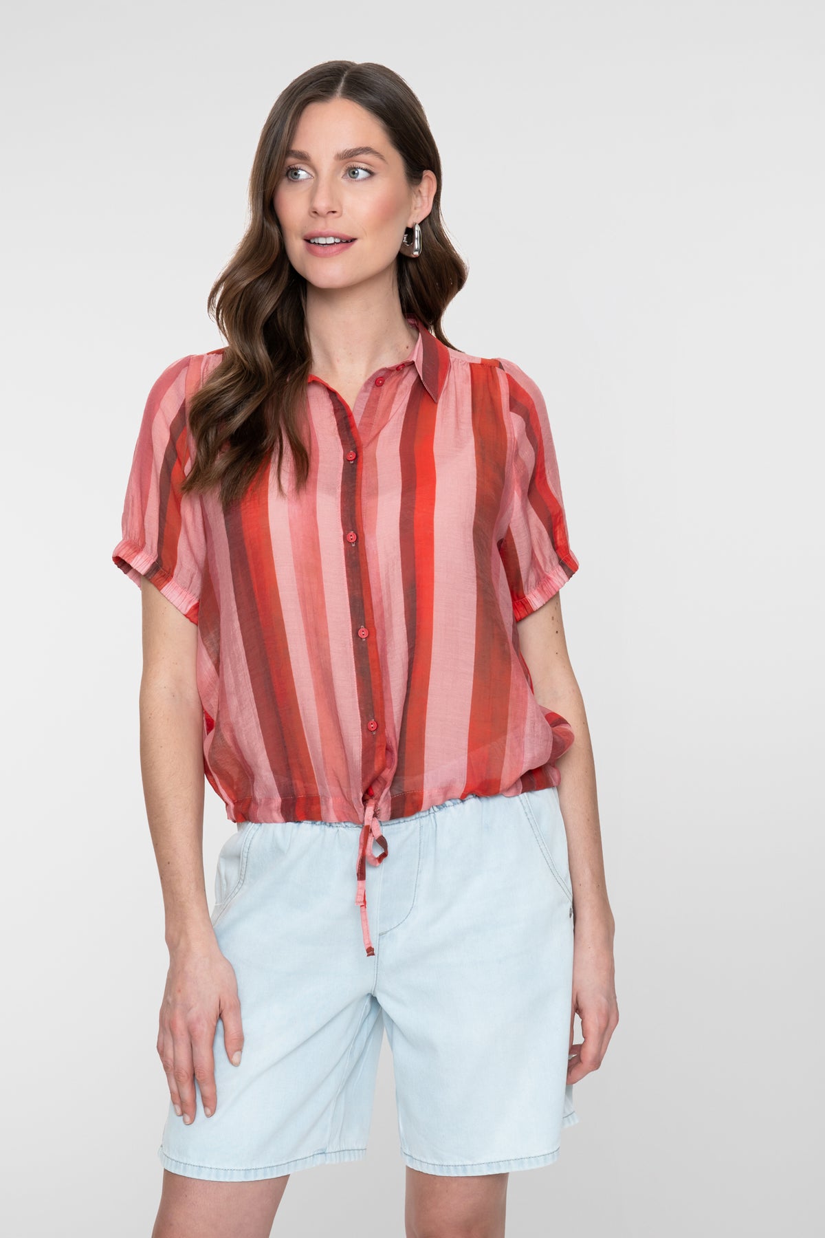 Geisha blouse met streepdessin en strikdetail in de taille – Shop de look