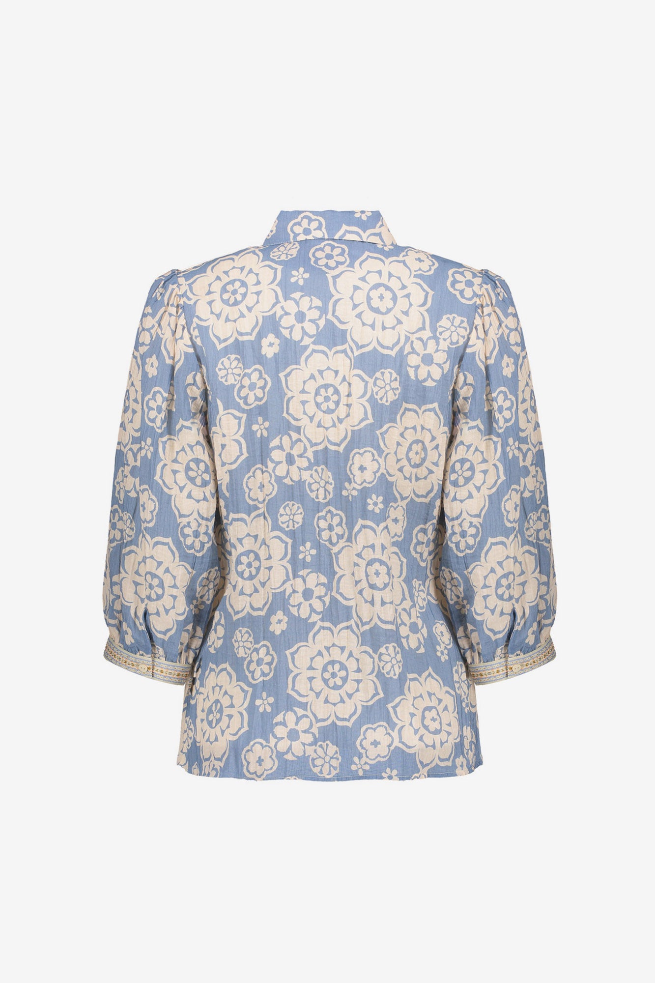 Geisha blouse met bloemenprint en subtiele pofmouw
