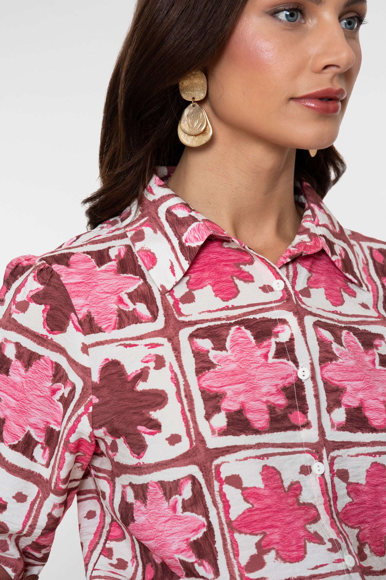 Geisha blouse met tile print en korte mouwen met detail