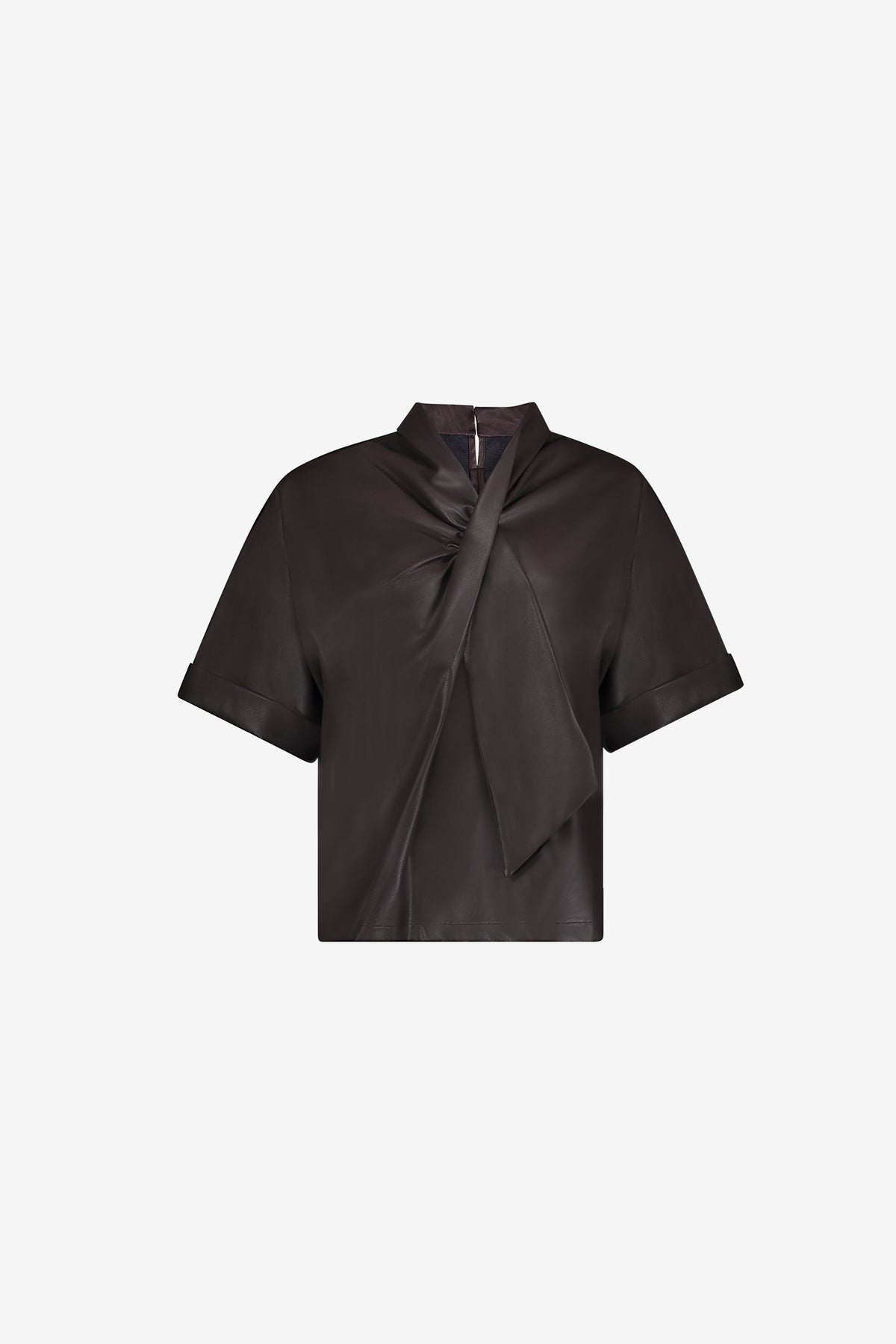 Geisha PU top met sjaaldetail en semi-boxy pasvorm
